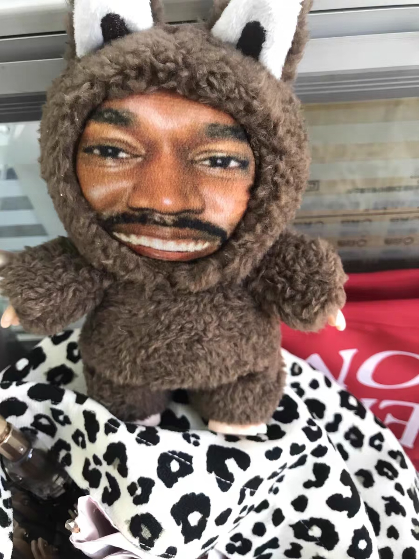 layeye Review Image 2